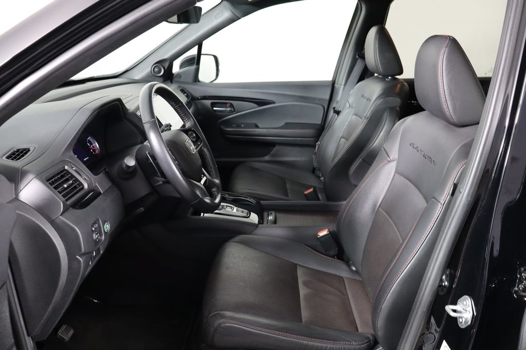 Used 2022 Honda Pilot Black Edition image 14