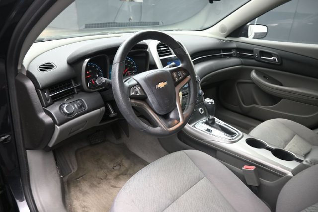 Used 2013 Chevrolet Malibu LS w/ Protection Package FWD image 16