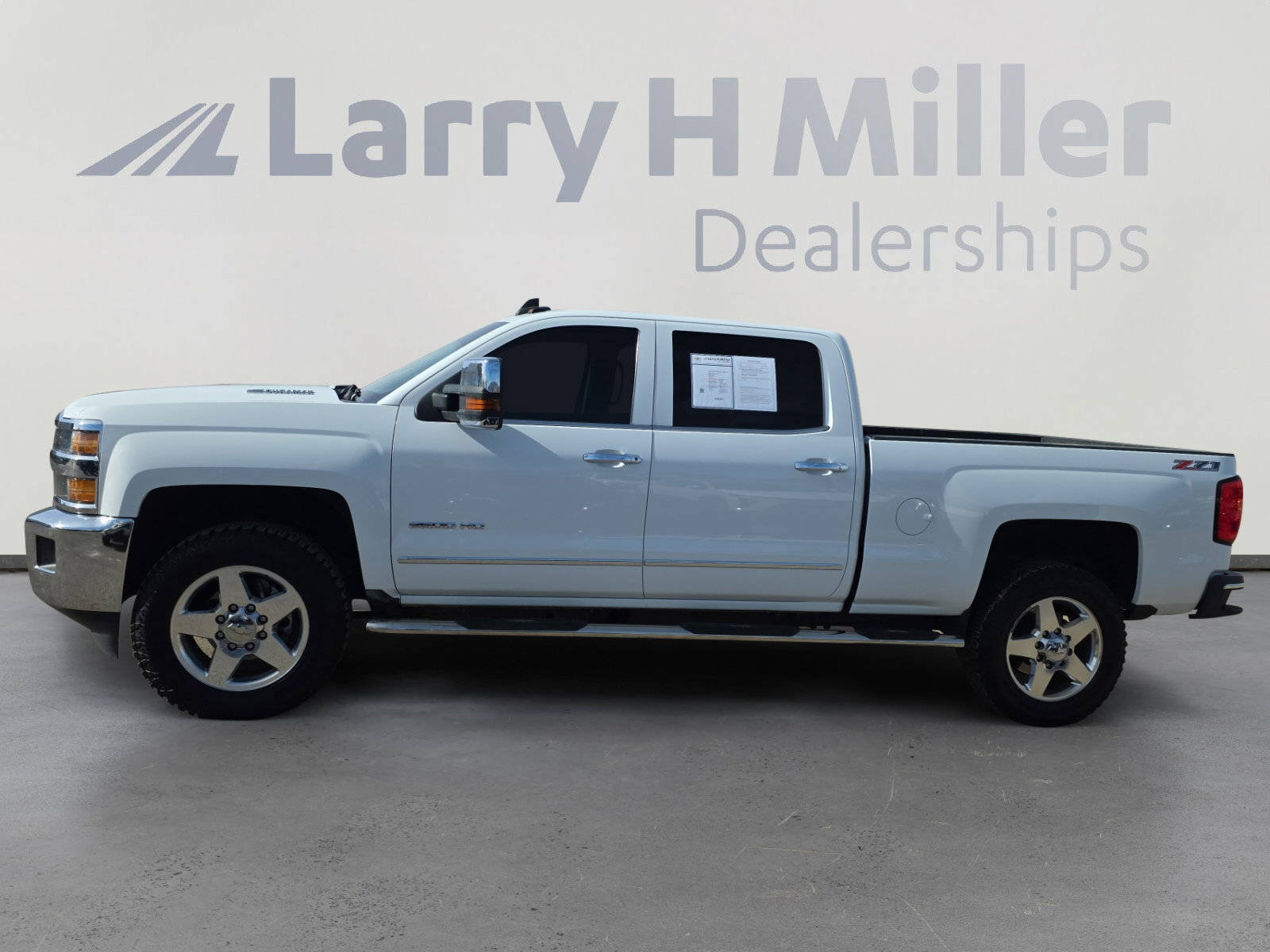 Used 2015 Chevrolet Silverado 2500 LTZ w/ Duramax Plus Package image 2