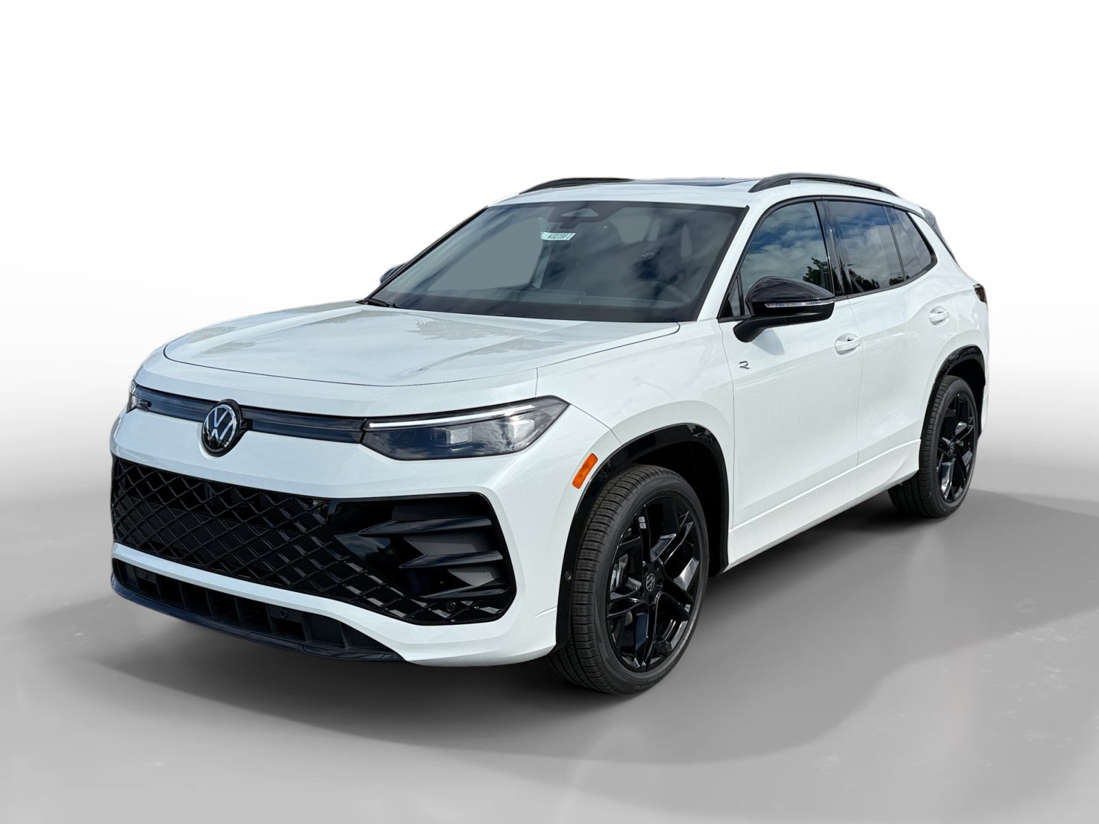 New 2026 Volkswagen Tiguan SE R-Line FWD image 1