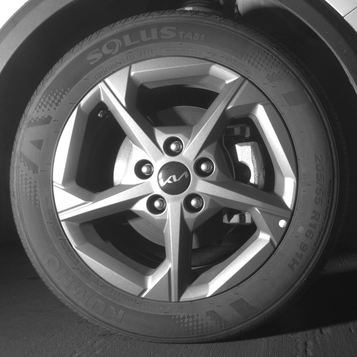 Used 2025 Kia K4 LXS image 13