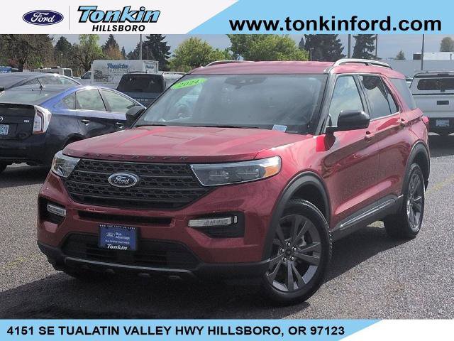 Certified 2024 Ford Explorer XLT w/ Equipment Group 202A AWD/4WD image 1