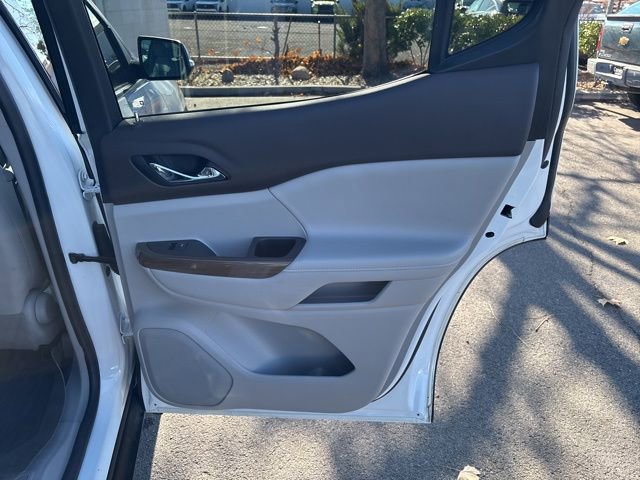 Used 2021 GMC Acadia SLE w/ Driver Convenience Package image 28