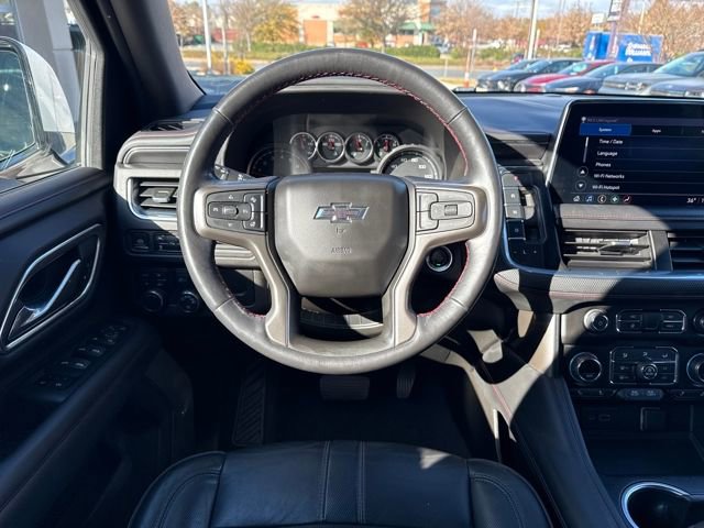 Used 2021 Chevrolet Suburban RST w/ Luxury Package image 13