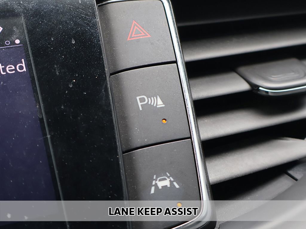 Used 2023 Buick Enclave Essence w/ Sport Touring Edition FWD image 3