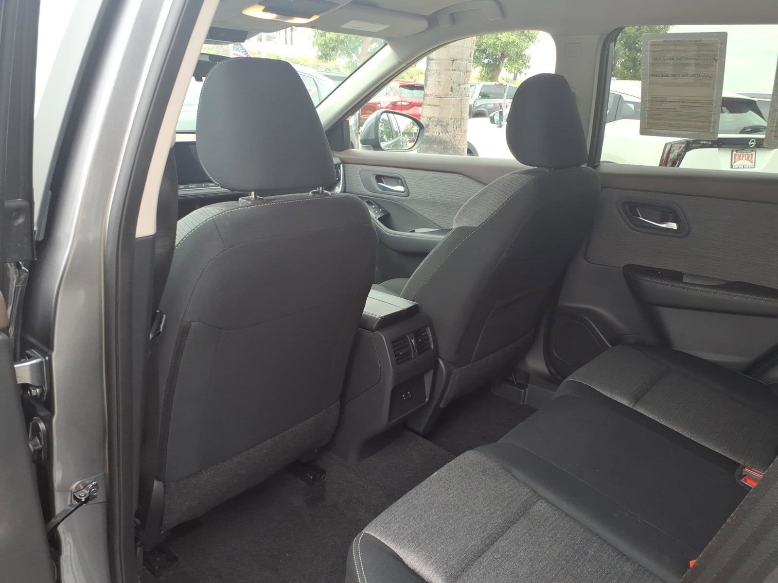 Certified 2023 Nissan Rogue SV image 11