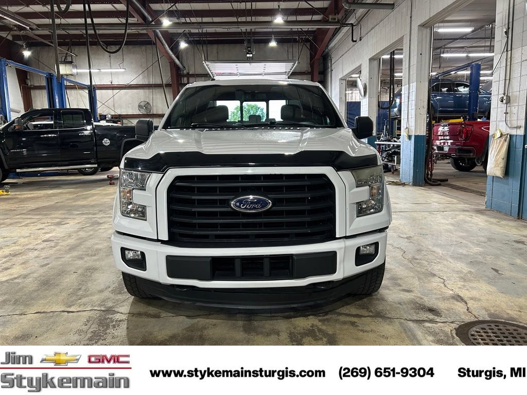Used 2015 Ford F150 XLT w/ Equipment Group 302A Luxury AWD/4WD image 12