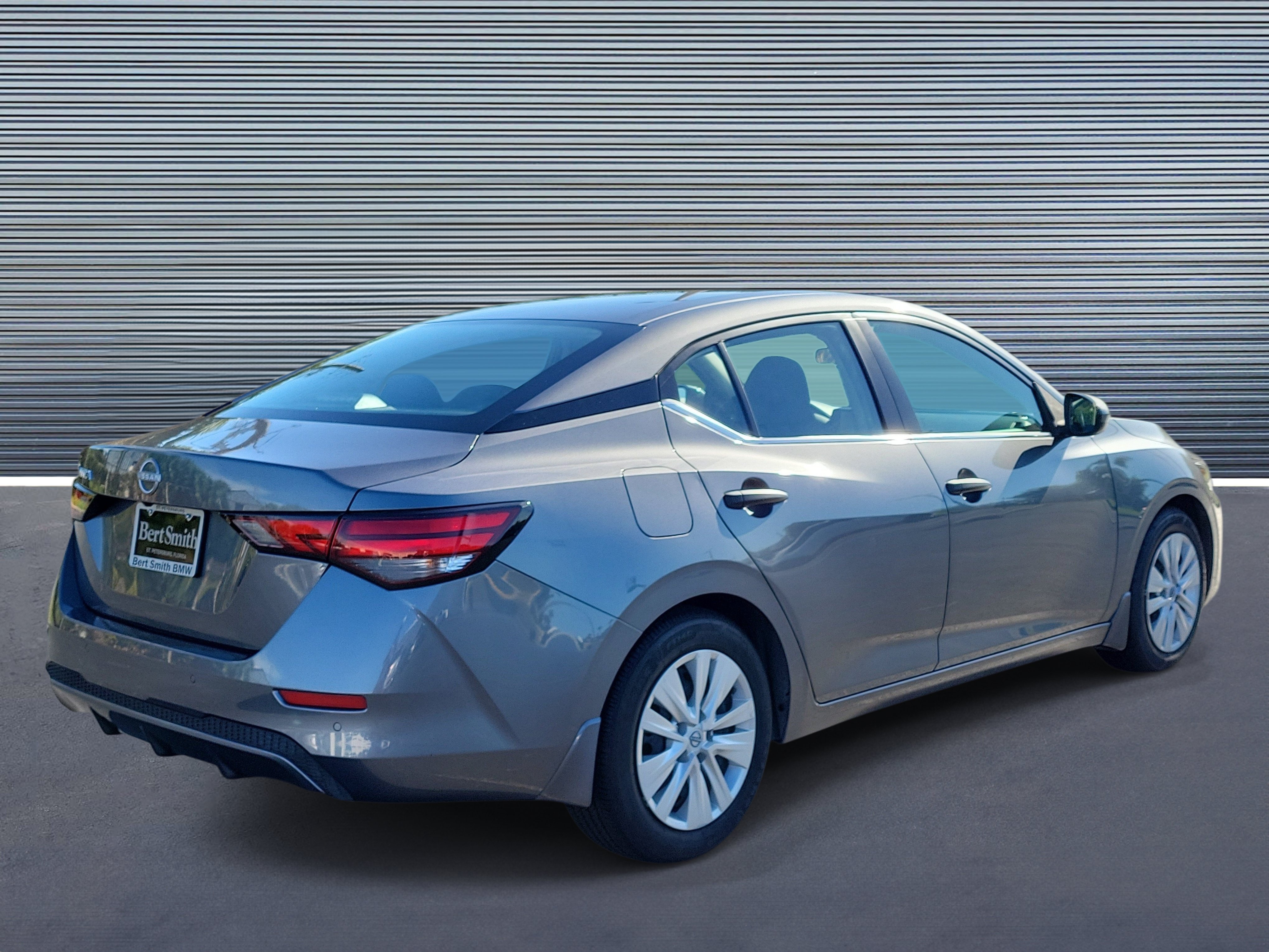 Used 2025 Nissan Sentra S FWD image 3