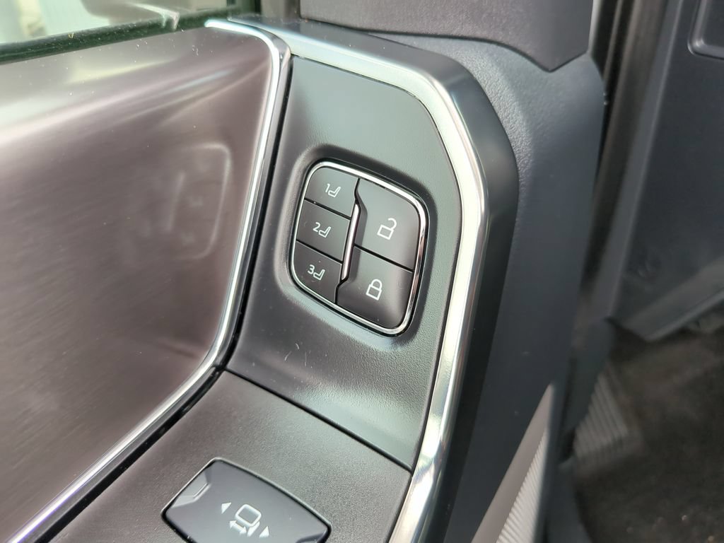 Used 2025 Ford F150 Platinum AWD/4WD image 25