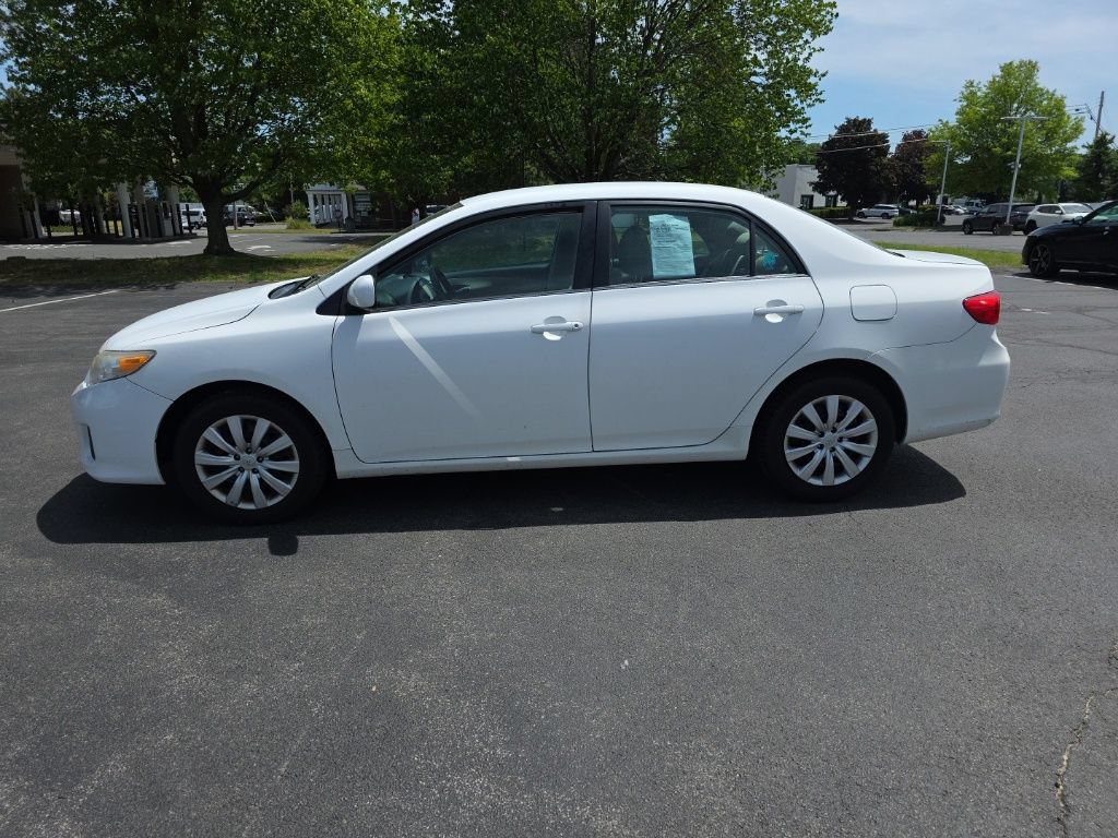 Used 2013 Toyota Corolla LE FWD image 5