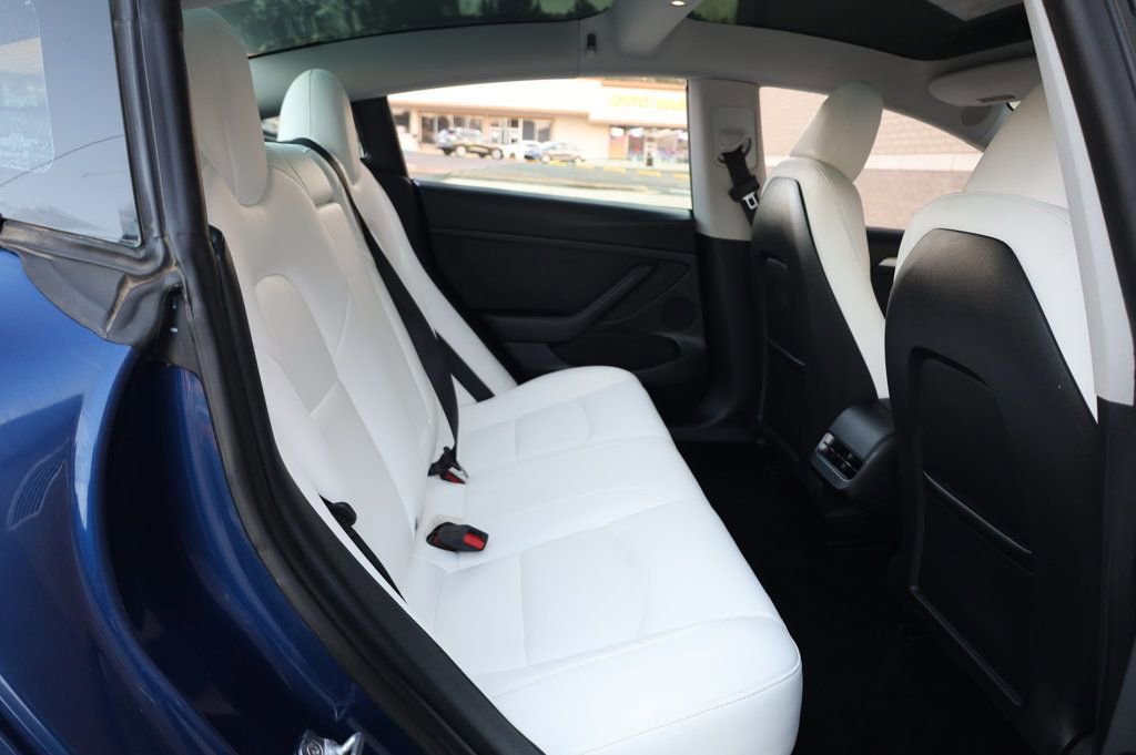 Used 2023 Tesla Model 3 Standard Range image 21