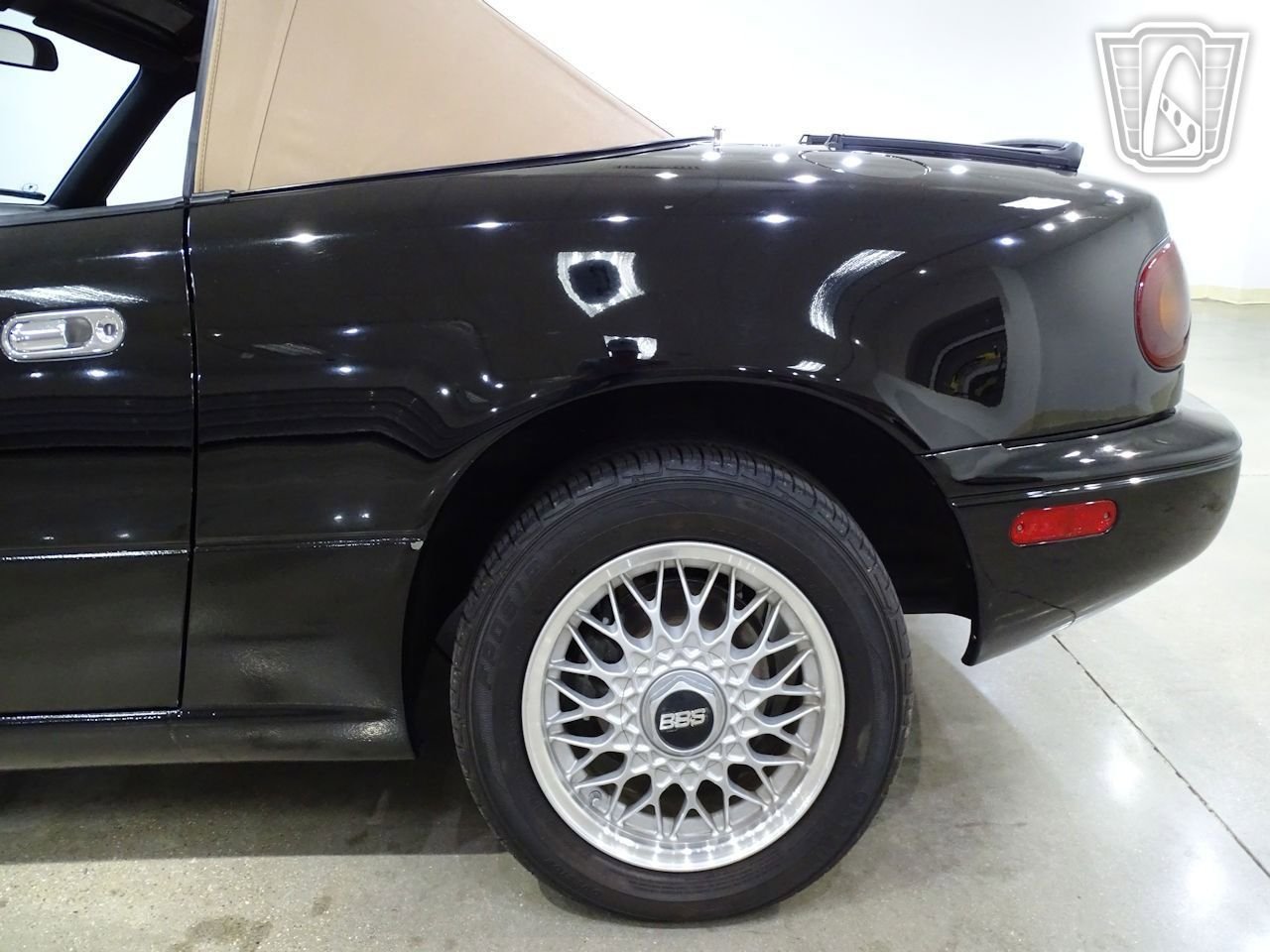 Used 1992 MAZDA MX-5 Miata image 32