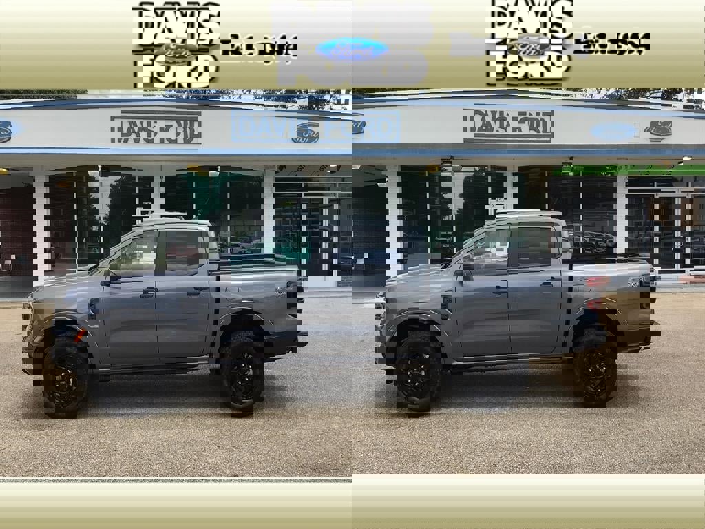 New 2025 Ford Ranger XLT w/ FX4 Off-Road Package image 1
