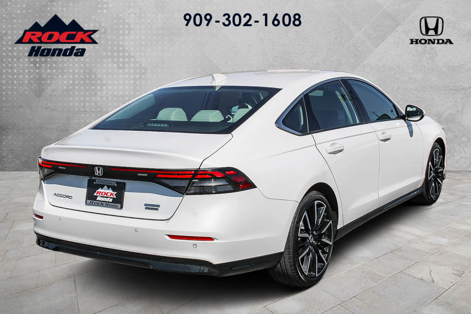 Used 2023 Honda Accord Touring image 6