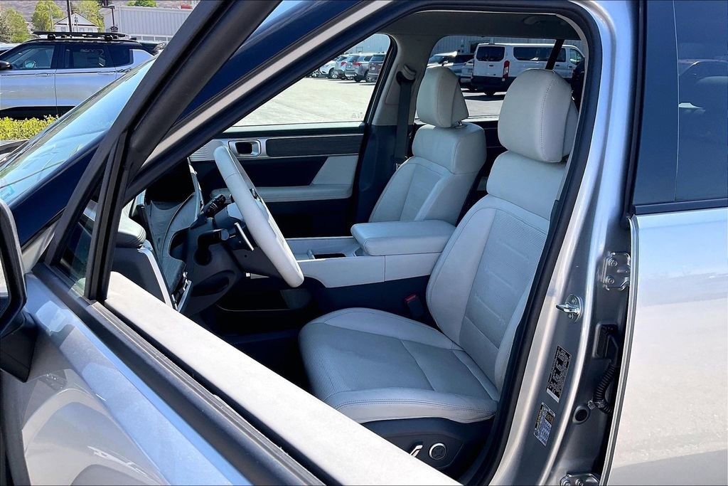 Used 2024 Hyundai Santa Fe Limited AWD/4WD image 24
