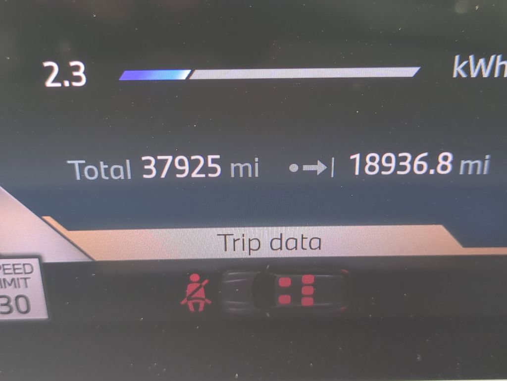 Used 2025 BMW X5 xDrive50e image 32