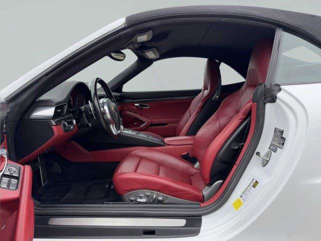 Used 2016 Porsche 911 Turbo AWD/4WD image 17