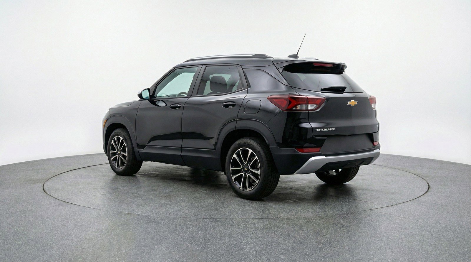 Used 2025 Chevrolet TrailBlazer LT image 6