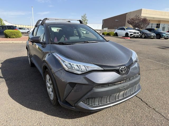 Used 2021 Toyota C-HR LE FWD image 3