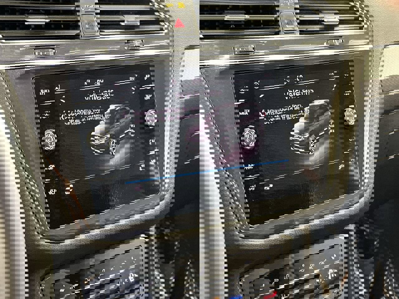 Used 2024 Volkswagen Tiguan Wolfsburg Edition image 17