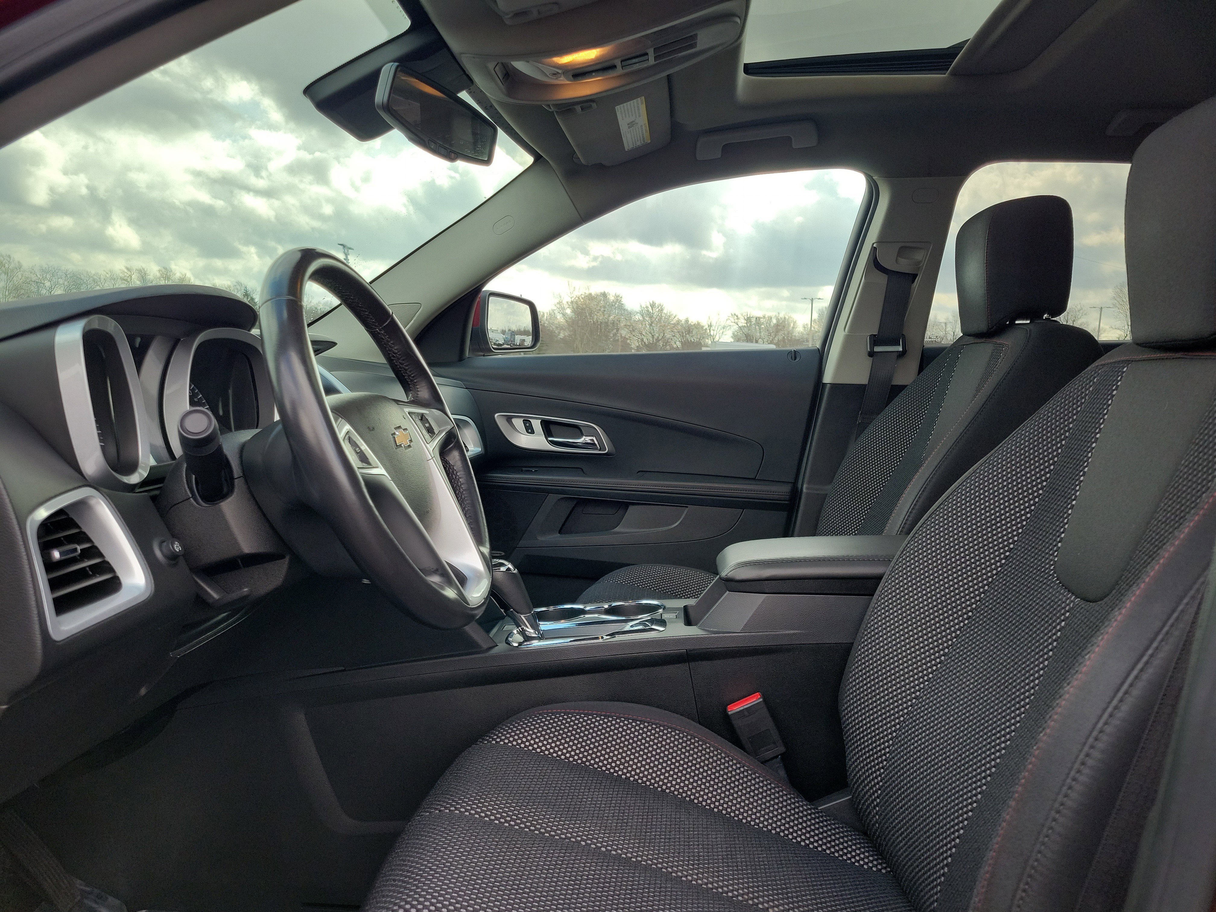 Used 2017 Chevrolet Equinox LT image 15