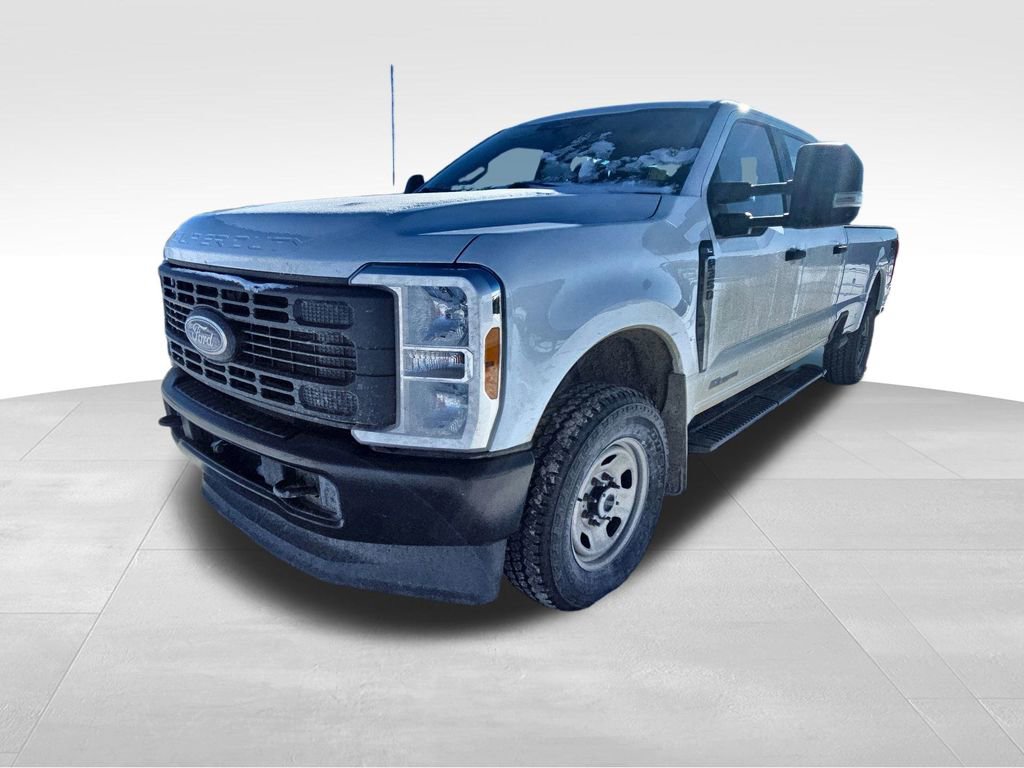 Used 2023 Ford F350 XL image 4