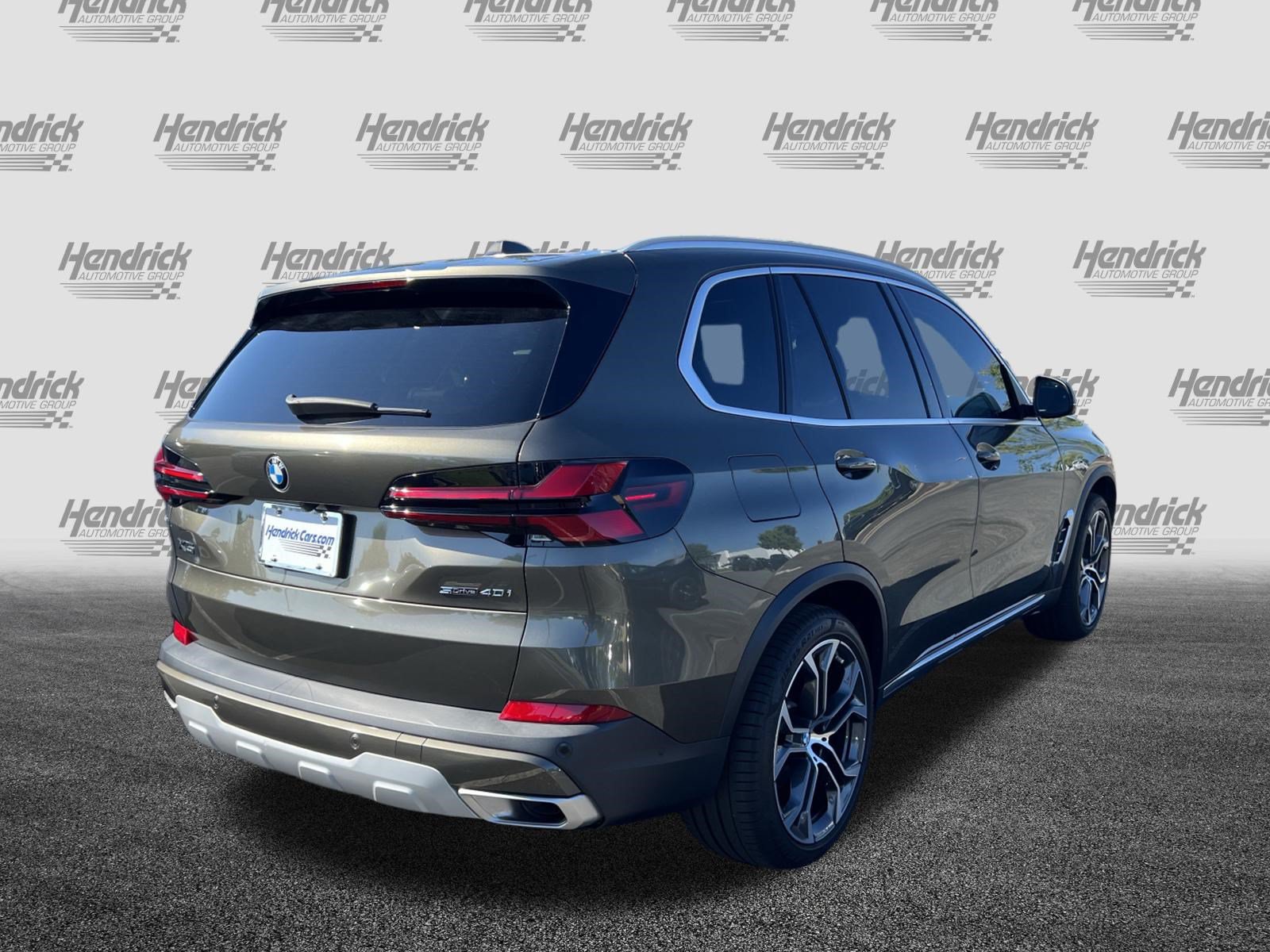 Used 2024 BMW X5 sDrive40i w/ Premium Package RWD image 11