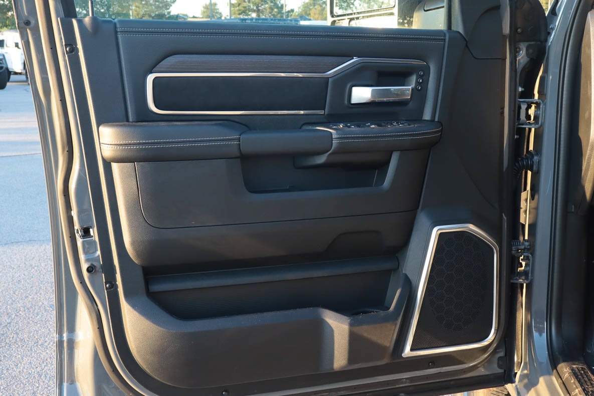 New 2027 RAM 2500 Laramie AWD/4WD image 12