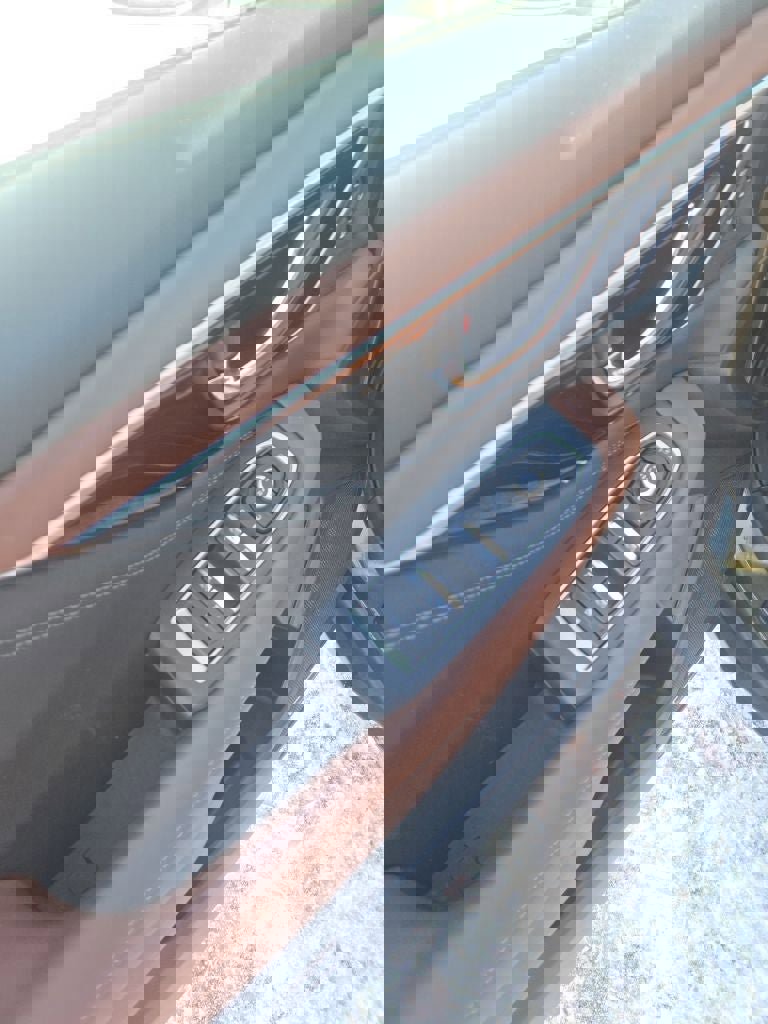 Used 2023 Subaru Outback Touring w/ Popular Package #2 image 12