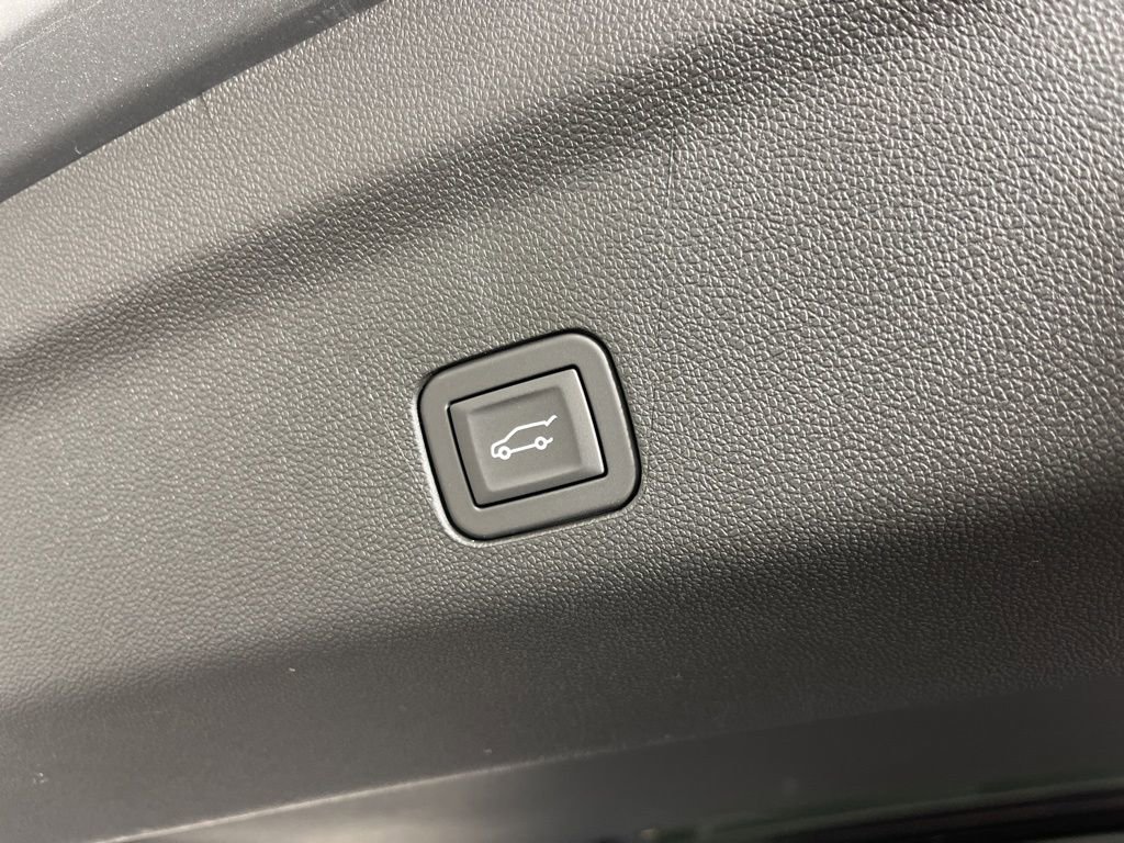 New 2026 Chevrolet Tahoe Premier image 24