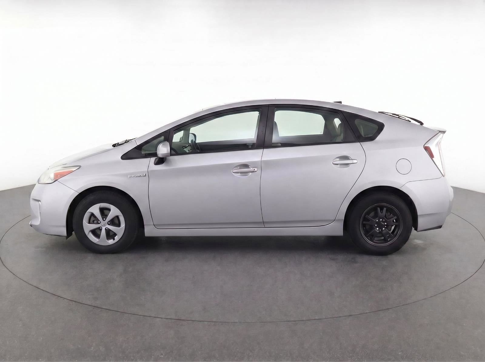 Used 2015 Toyota Prius Three w/ Solar Roof Package FWD image 6