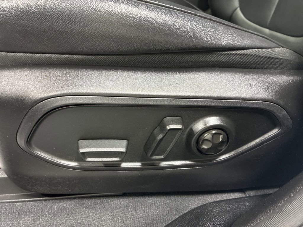 Used 2025 Jeep Grand Cherokee Limited image 12