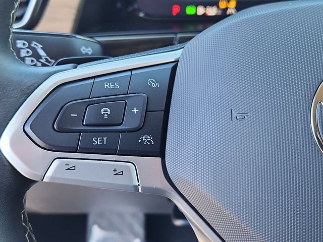 Used 2024 Volkswagen Atlas SE AWD/4WD image 19