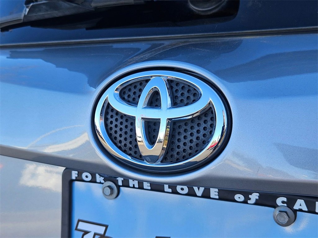 Used 2018 Toyota RAV4 XLE image 29