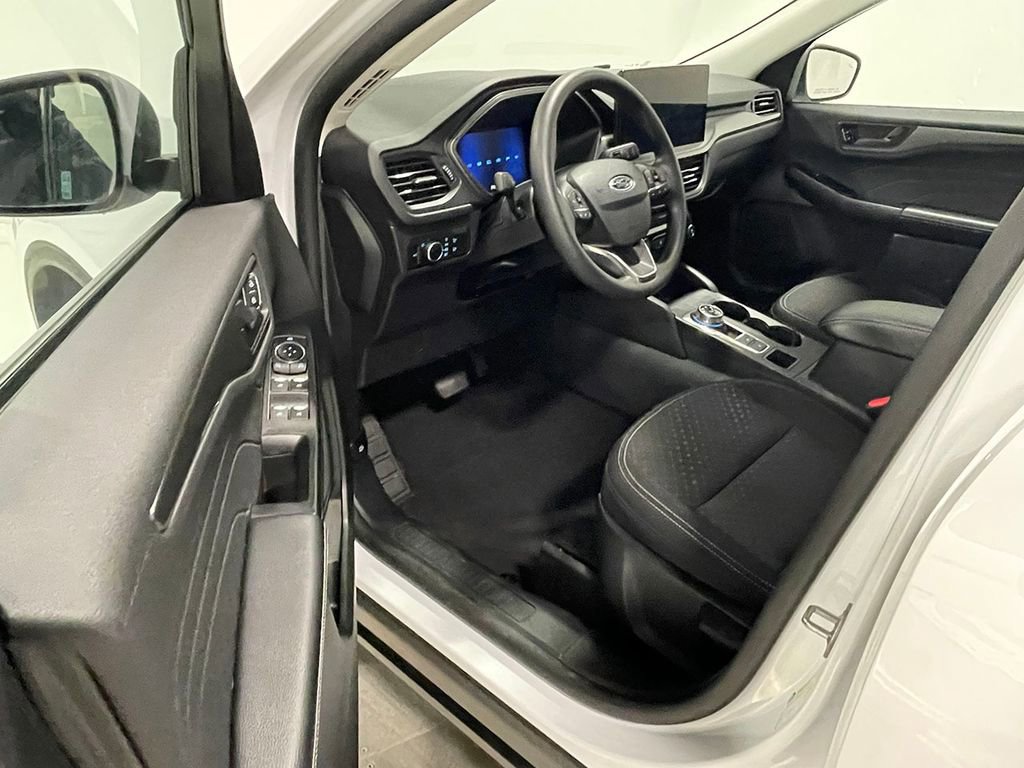 Used 2025 Ford Escape Active w/ Tech Pack #1 AWD/4WD image 19