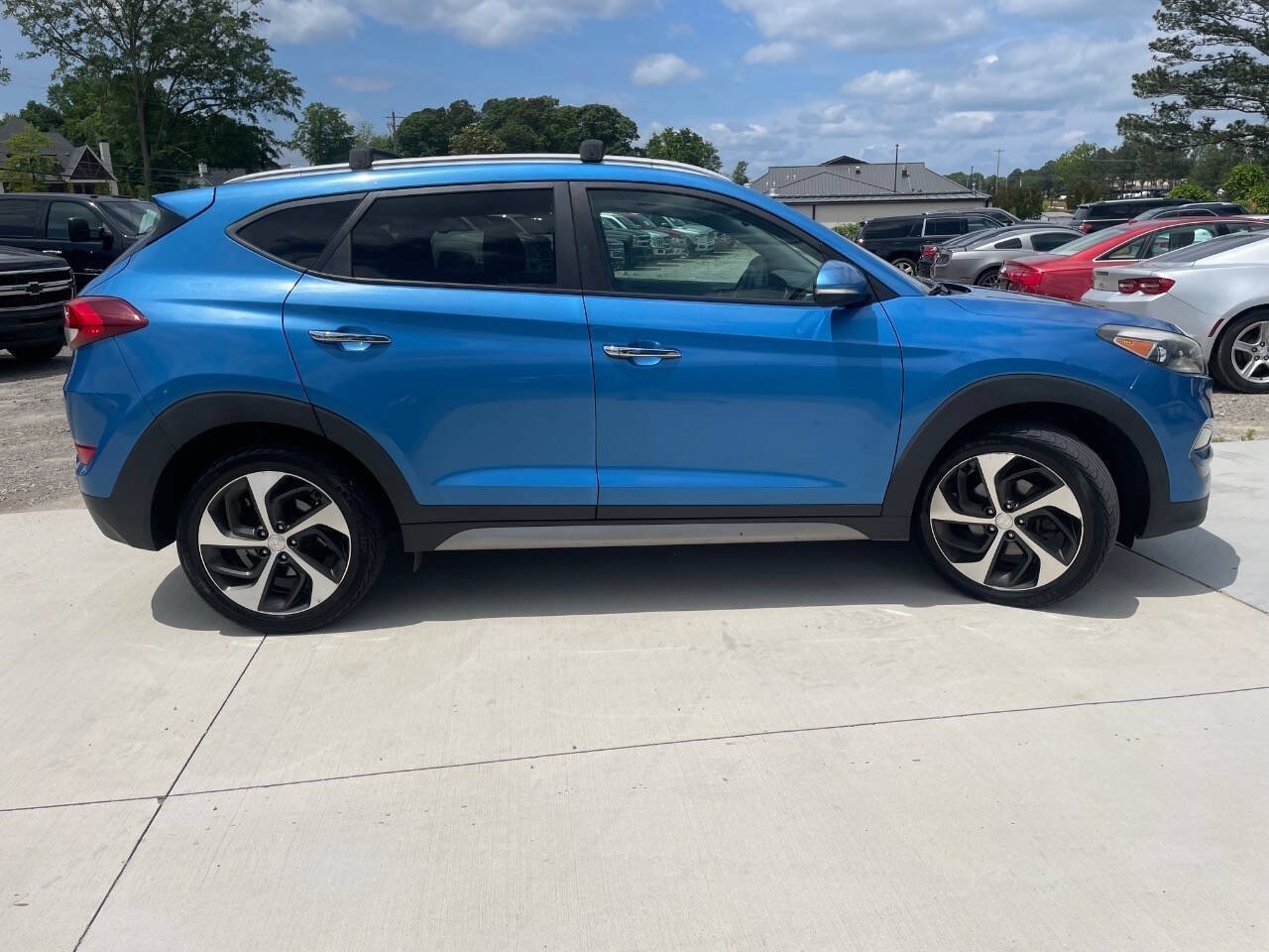 Used 2017 Hyundai Tucson Limited AWD/4WD image 9