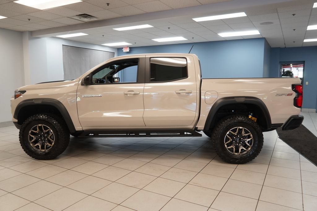 New 2026 Chevrolet Colorado ZR2 w/ Technology Package AWD/4WD image 2