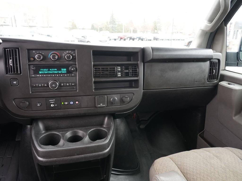 Used 2022 Chevrolet Express 3500 LS RWD image 27