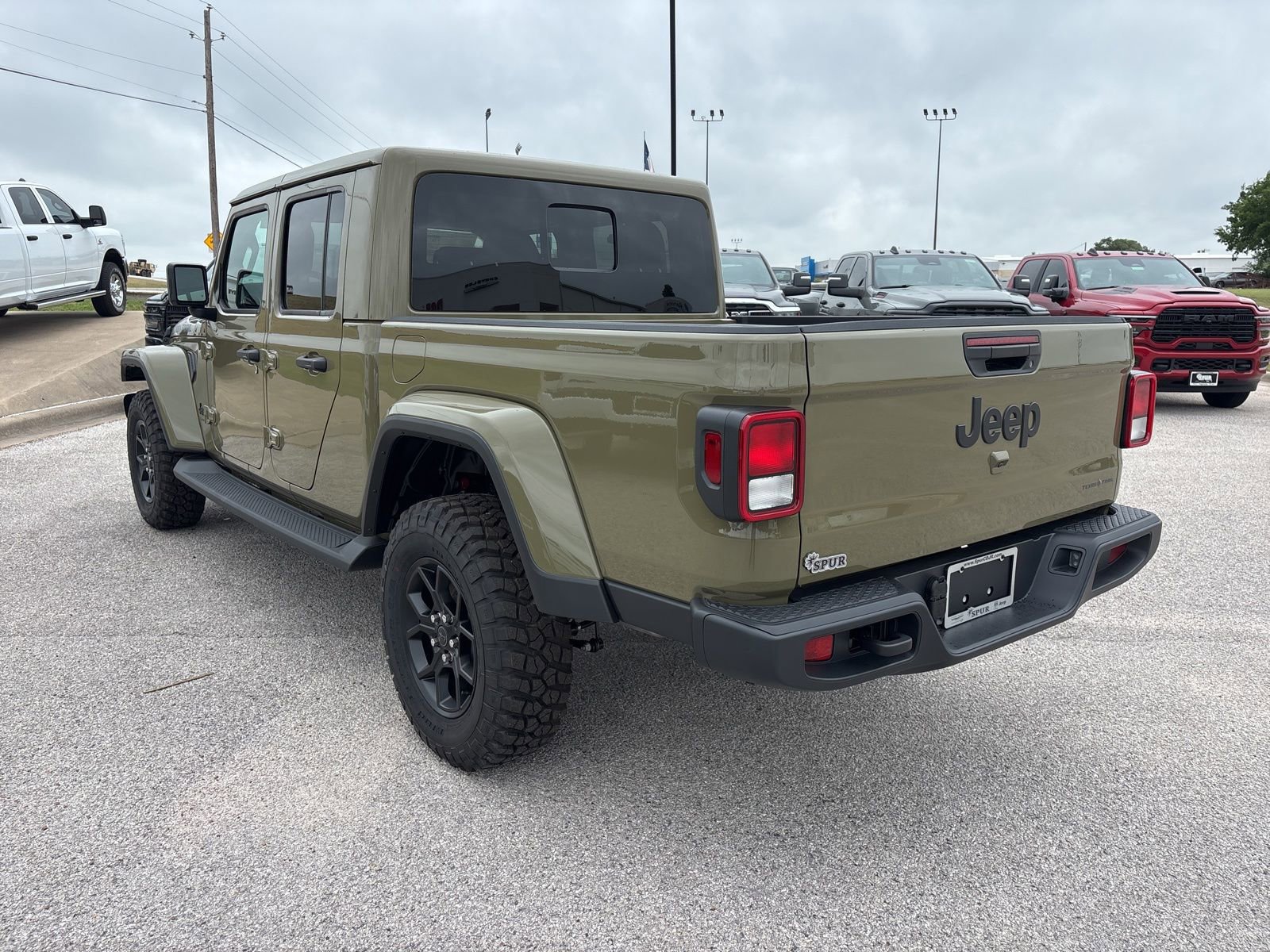 New 2026 Jeep Gladiator Sport AWD/4WD image 4