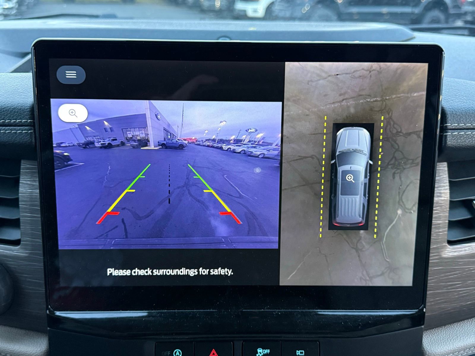 Used 2023 Ford Expedition Max Limited image 34