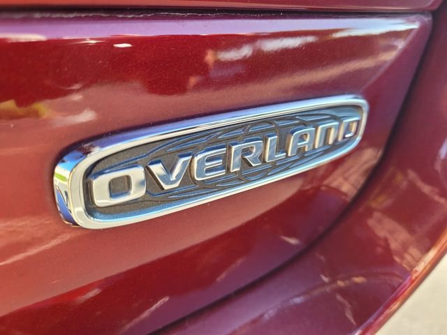 Used 2023 Jeep Grand Cherokee Overland w/ Luxury Tech Group IV AWD/4WD image 28