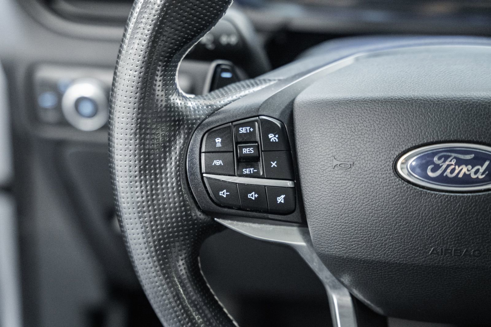 Certified 2020 Ford Explorer ST w/ ST Street Pack image 39