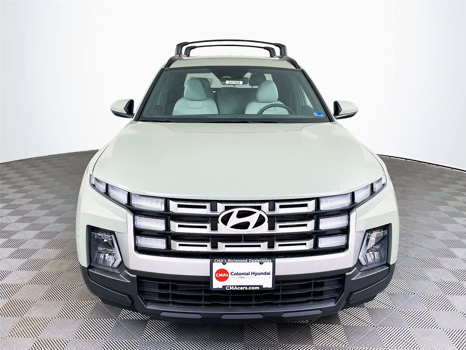 New 2026 Hyundai Santa Cruz SEL FWD image 2