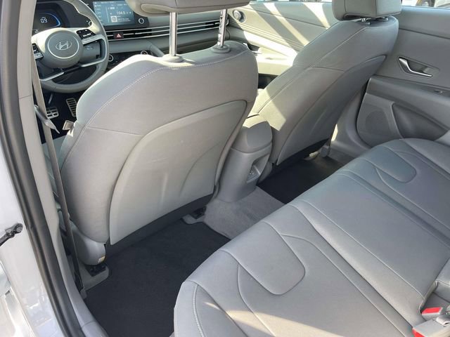 Used 2025 Hyundai Elantra Sport image 17
