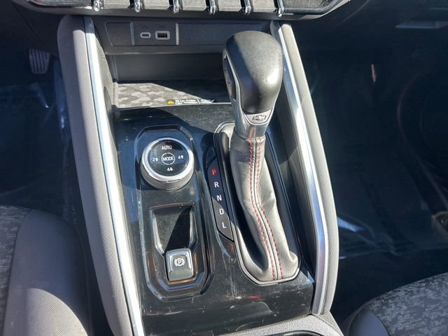 Used 2024 Chevrolet Colorado Z71 w/ Z71 Convenience Package 2 image 26