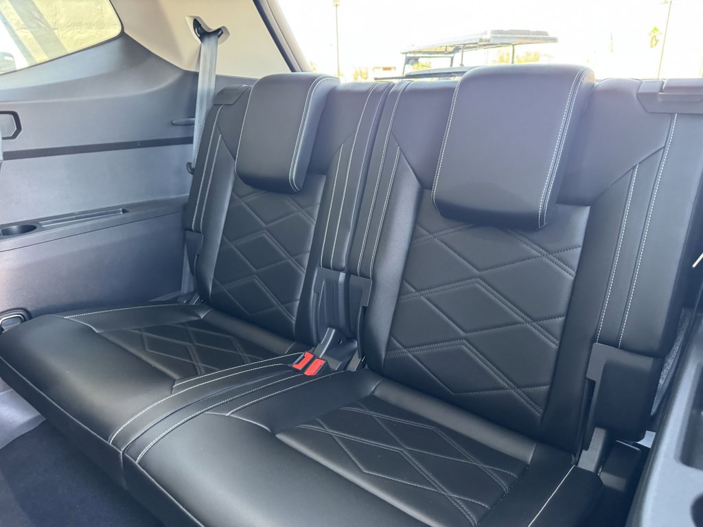 Used 2024 Volkswagen Atlas SE w/ Panoramic Sunroof Package image 38