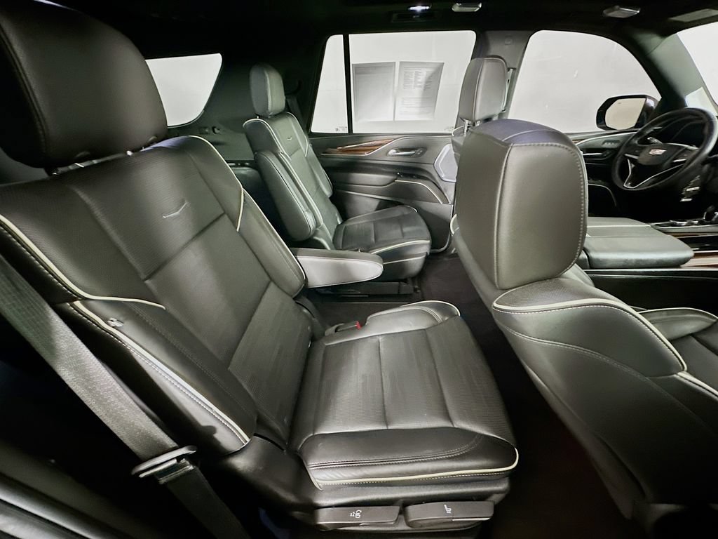 Used 2022 Cadillac Escalade Premium Luxury w/ Performance Package AWD/4WD image 38
