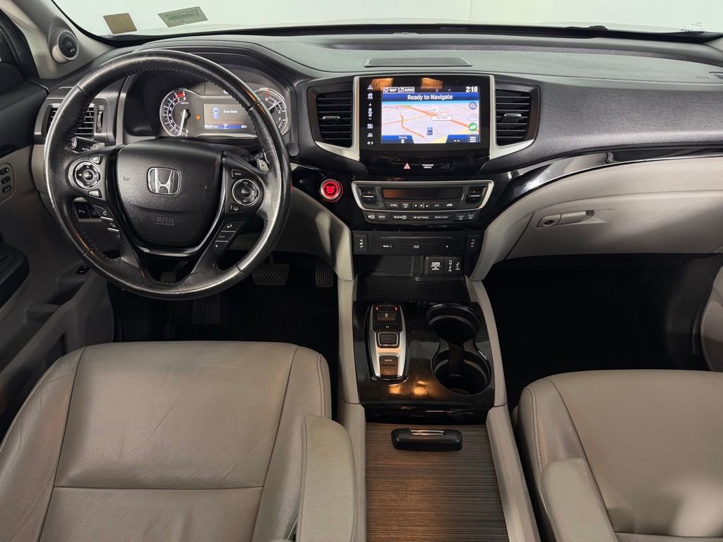 Used 2017 Honda Pilot Touring image 11