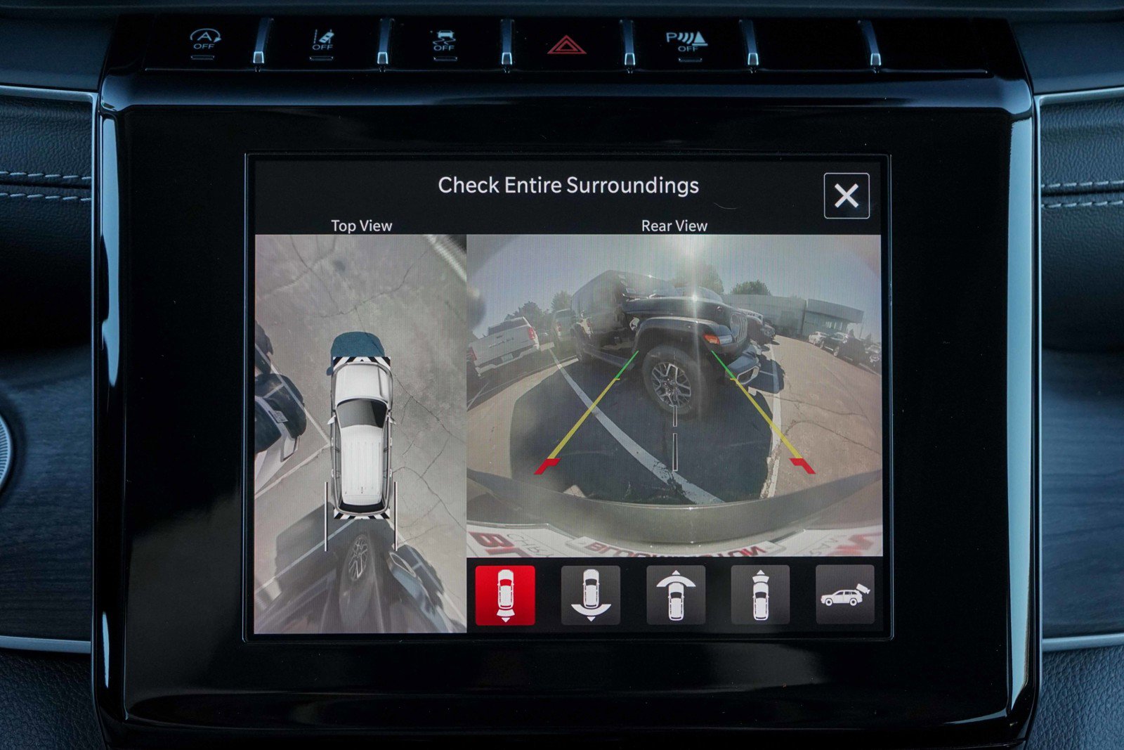 Used 2022 Jeep Grand Cherokee L Limited w/ Luxury Tech Group II image 16