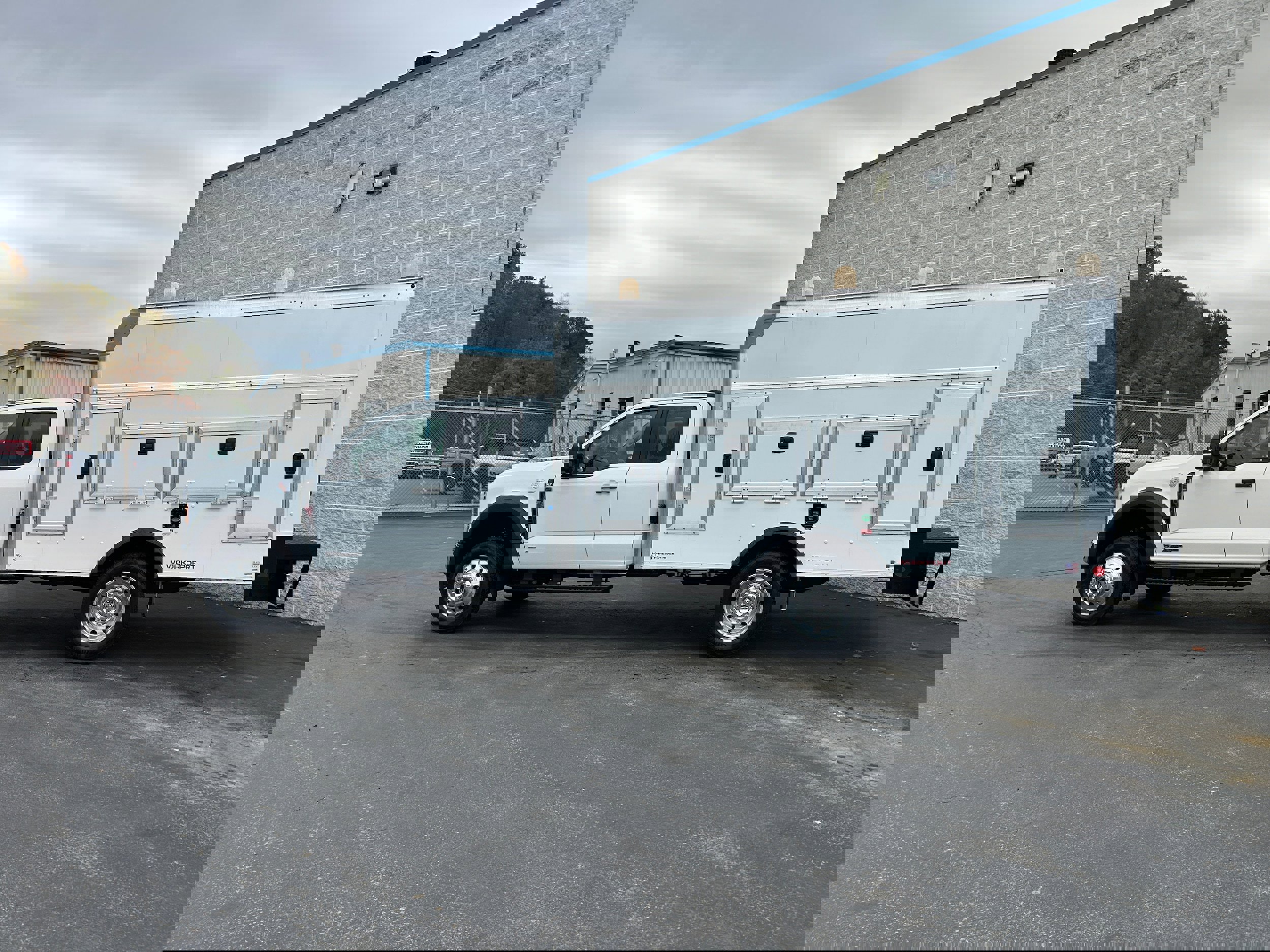 New 2025 Ford F450 XLT w/ XLT Value Package image 7